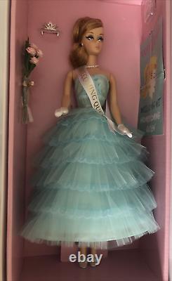 2014 Willows WI Collection HOMECOMING QUEEN BARBIE Barbie Fan Club exclusive