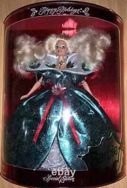 Barbie 1995 Happy Holidays Special Edition Doll (14123) NIB NEVER REMOVED