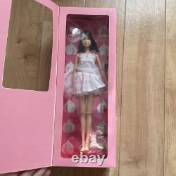 Brand new unopened momoko DOLL Love DHEX S