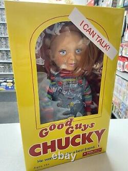 Child´s Play Good Guys Chucky 15 Mega-Scale Talking Doll Mezco Official