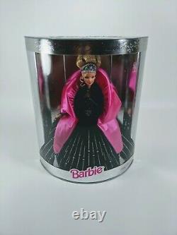 Happy Holidays 1998 Barbie Doll Special Edition