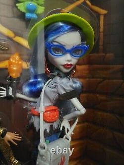 Monster High Doll SDCC 2017 Cleo & Ghoulia Mattel Shop Exclusive 2 Pack NRFB