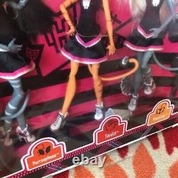 Monster High Fearleading Werecat Twins set of 3 dolls NRFB