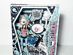 Monster High First Wave Lagoona Blue Doll Mattel NEW