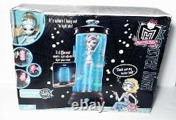 Monster High Hydration Station Playset Lagoona Blue Doll Deadtired Mattel NEW
