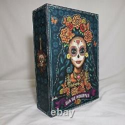 NEW 2019 Barbie Dia De Los Muertos Collectible Doll with Cert of Authenticity