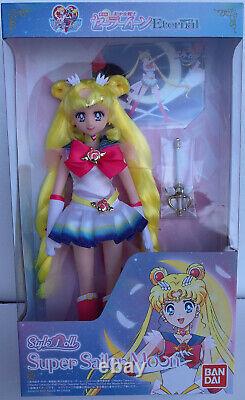 Premium Bandai Pretty Guardian Sailor Moon Eternal Style Doll Super Sailor Moon