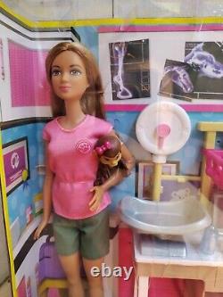 RARE Barbie Zoo Doctor and Baby Animals Playset Doll Toy Brand New