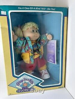1989 Poupée de la ligne de créateurs Rare Cabbage Patch Kids, Rebecca Claudette, Blonde, Bleue