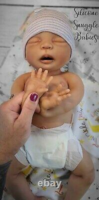 22 Nouveau-né Full Body Silicone Baby Girl Doll Riley