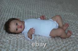 45cm Reborn Baby Doll Finished 3d Marble Texture Peau Visible Soft Silicone Doll