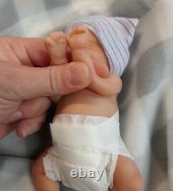 7 Micro Preemie Corps Complet Silicone Bébé Fille Poupée Madison