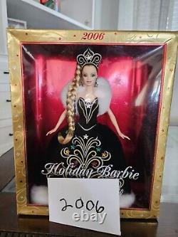 Barbies de vacances de différentes années vendues en lot Nrfb
