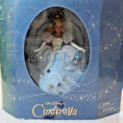 Marque Nib Disney Cendrillon Collectors Edition Doll 2005 Edition Original Movie