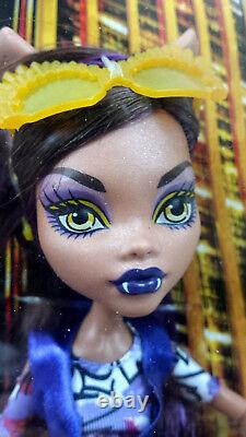 Monster High Boo York Out Of Tombers Dolls 3 Pack Catty, Draculaura Et Clawdeen