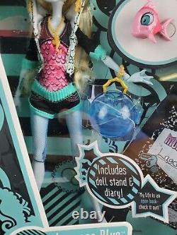 Monster High Doll 2010 Signature 1st Wave Lagoona Blue Original P2673 Rare Nouveau