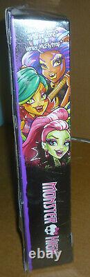 Monster High Fierce Rockers Jinafire Long, Clawdeen Wolf, Venus Mcflytrap