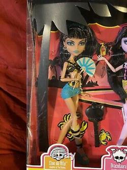 Monster High Gloom Beach 5 Pack Cleo Draculaura Ghulia Clawdeen Frankie