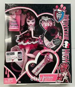 Monster High Sweet 1600 Draculaura Doll, Avecaccessoires, Nouveau, 2011