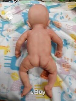 Nouveau 16 Prématuré Full Body Silicone Baby Girl Doll Abigail