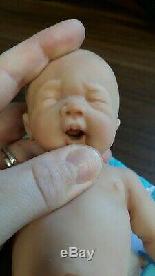 Nouveau 8 Micro Prématuré Full Body Silicone Baby Boy Doll Cooper