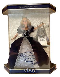 Poupée Barbie Millennium Princess Mattel (24154) en excellent état dans sa boîte d'origine, collectionnable
