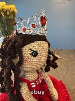 Poupée De 24 Pouces Princesse Ruby Quinceanera Crochet. Marque Fabriquée À La Main Neuve