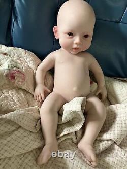 Poupée Reborn en silicone intégral de 18.5 pouces, bébé fille réaliste, nouveau-né avec membres souples