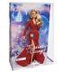 Poupée De Noël Barbie Signature Mariah Carey 2023 En Robe Rouge, En Main