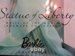 Poupée de collection Statue de la Liberté Barbie Landmark Dolls of the World Pink Label T3770