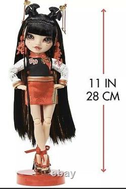 Rainbow High Numéro Collectors Doll Lily Cheng Chinois Nouvel An 2022 Preorder