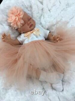 Reborn Girl Doll Peach Tutu Dormir Bébé Sofia S144